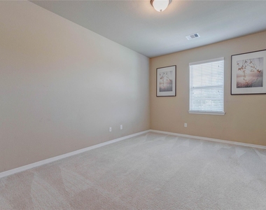 27810 Yorkshire Brook Lane - Photo Thumbnail 34