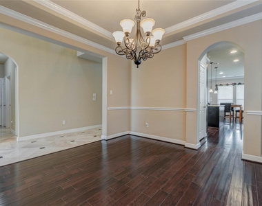 27810 Yorkshire Brook Lane - Photo Thumbnail 8