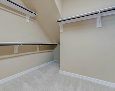 27810 Yorkshire Brook Lane - Photo Thumbnail 25