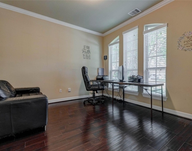27810 Yorkshire Brook Lane - Photo Thumbnail 6