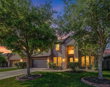 27810 Yorkshire Brook Lane - Photo Thumbnail 1