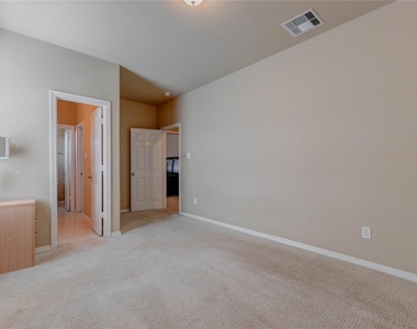 27810 Yorkshire Brook Lane - Photo Thumbnail 32