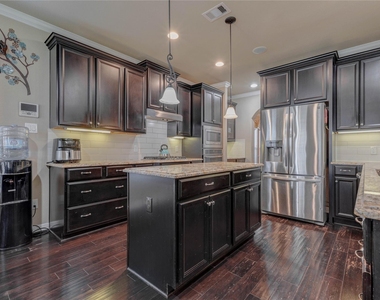 27810 Yorkshire Brook Lane - Photo Thumbnail 4