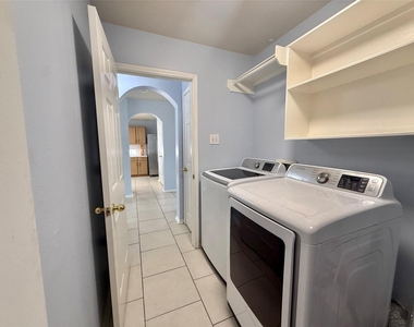 14802 Bellflora Court - Photo Thumbnail 28