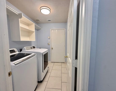 14802 Bellflora Court - Photo Thumbnail 27