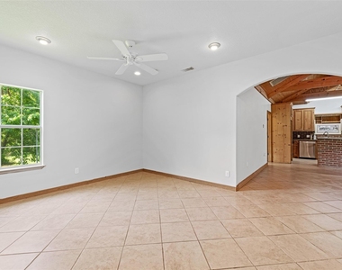 714 Shawnee - Photo Thumbnail 20