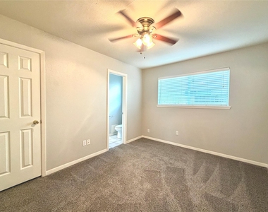 22315 Waynoka Road - Photo Thumbnail 14
