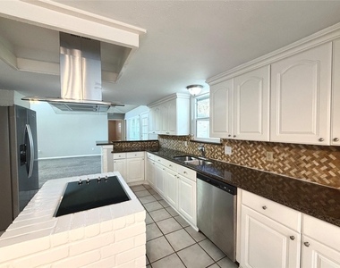 22315 Waynoka Road - Photo Thumbnail 8