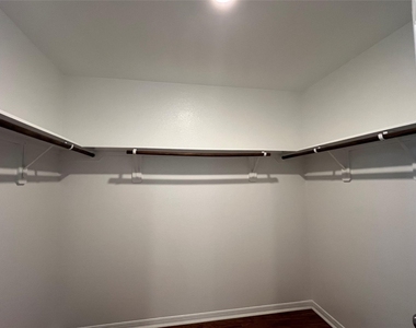 4711 Prairie Chase Drive - Photo Thumbnail 11