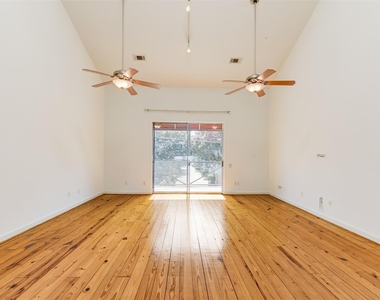 1211 Arthur Street - Photo Thumbnail 16