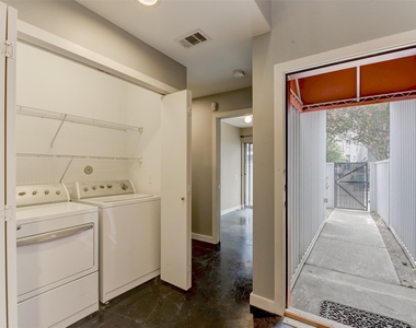 1211 Arthur Street - Photo Thumbnail 6