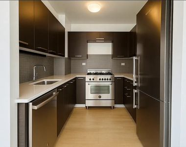 East 38th Street - Photo Thumbnail 3