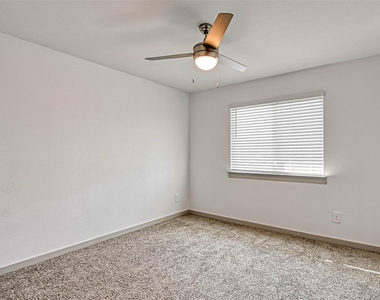 815 Dahlia Petal Dr - Photo Thumbnail 21