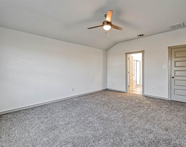 815 Dahlia Petal Dr - Photo Thumbnail 31