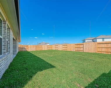 815 Dahlia Petal Dr - Photo Thumbnail 36