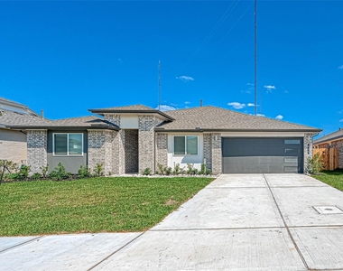 815 Dahlia Petal Dr - Photo Thumbnail 2