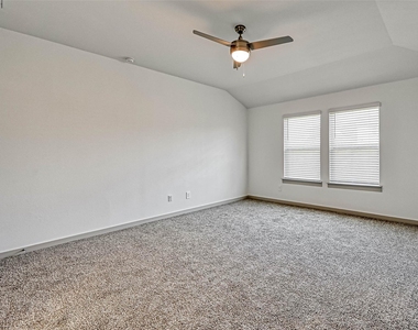 815 Dahlia Petal Dr - Photo Thumbnail 29