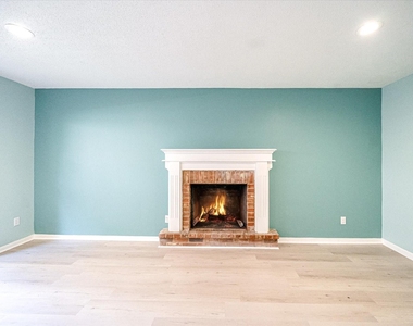 2574 Marilee Lane - Photo Thumbnail 5