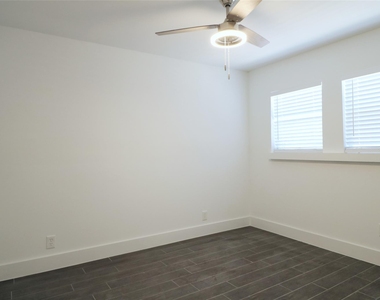 614 Kipling St Street - Photo Thumbnail 8
