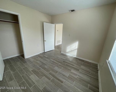 708 S Wilson Avenue - Photo Thumbnail 10