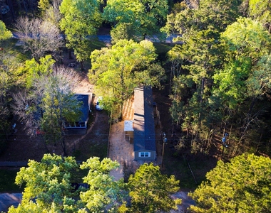 211 Woodstock - Photo Thumbnail 29
