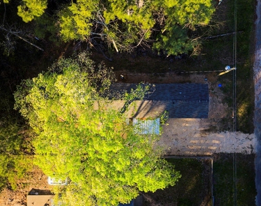 211 Woodstock - Photo Thumbnail 25