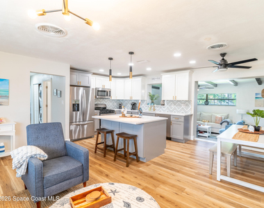 135 Melaleuca Drive - Photo Thumbnail 9