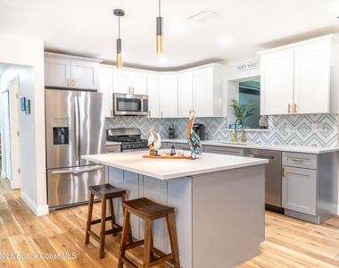 135 Melaleuca Drive - Photo Thumbnail 6