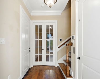 1652 Norfolk Street - Photo Thumbnail 6
