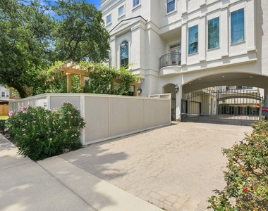 1652 Norfolk Street - Photo Thumbnail 1