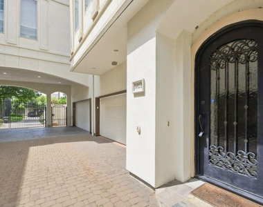 1652 Norfolk Street - Photo Thumbnail 3