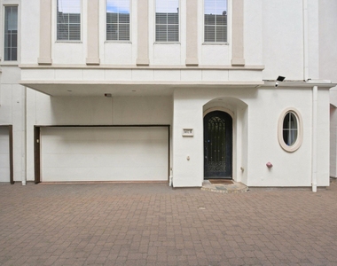 1652 Norfolk Street - Photo Thumbnail 2