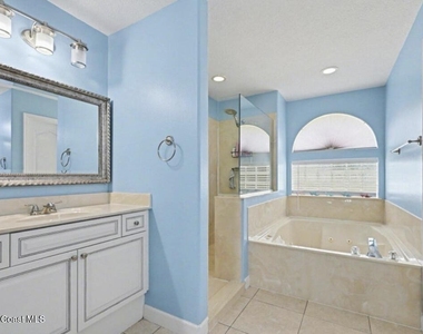 3621 Tipperary Drive S - Photo Thumbnail 16
