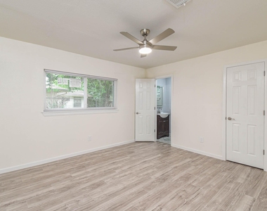 5003 Denoron Drive - Photo Thumbnail 22