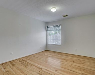 14019 Lake Trail Drive - Photo Thumbnail 13