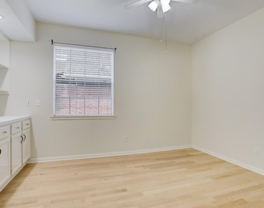14019 Lake Trail Drive - Photo Thumbnail 9