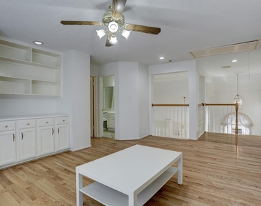 14019 Lake Trail Drive - Photo Thumbnail 11