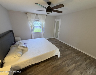 1305 Ambra Drive - Photo Thumbnail 8