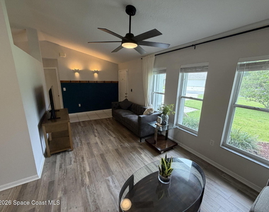 1305 Ambra Drive - Photo Thumbnail 2