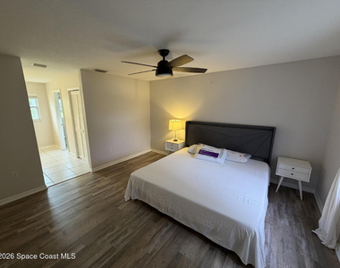 1305 Ambra Drive - Photo Thumbnail 7