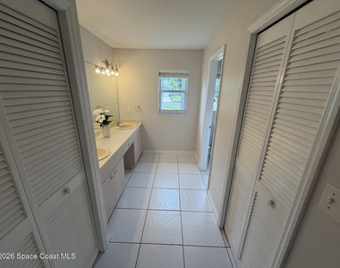 1305 Ambra Drive - Photo Thumbnail 9