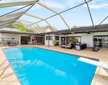 165 Crispin Street - Photo Thumbnail 26