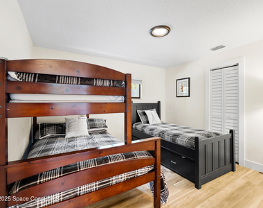 165 Crispin Street - Photo Thumbnail 22