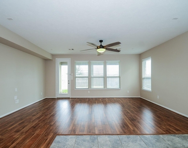 2726 Rice Mill Avenue - Photo Thumbnail 14