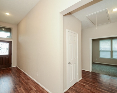 2726 Rice Mill Avenue - Photo Thumbnail 4