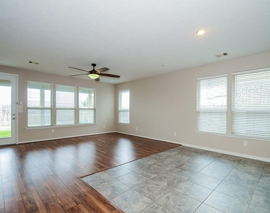 2726 Rice Mill Avenue - Photo Thumbnail 10