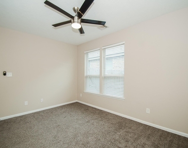 2726 Rice Mill Avenue - Photo Thumbnail 28