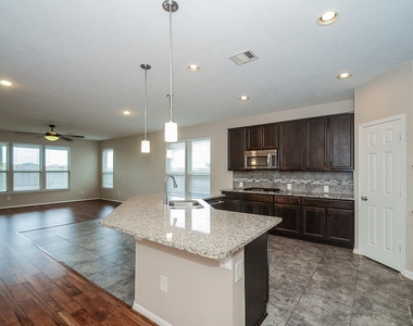 2726 Rice Mill Avenue - Photo Thumbnail 5