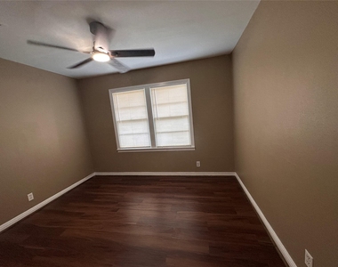 1121 Millie Street - Photo Thumbnail 22