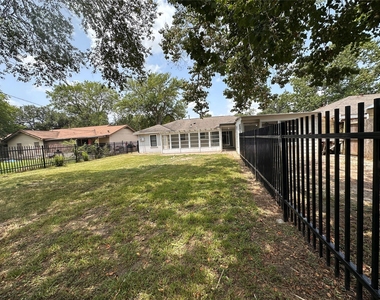 1121 Millie Street - Photo Thumbnail 37